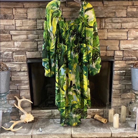 Live 4 Truth Green Leaf Print Blouse - Picture 4 of 4